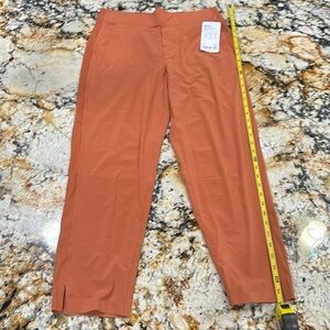 ✅NWT ATHELTA -BROOKLYN ANKLE PANT. Wms size 8. Coral color. Pull on. Pockets
